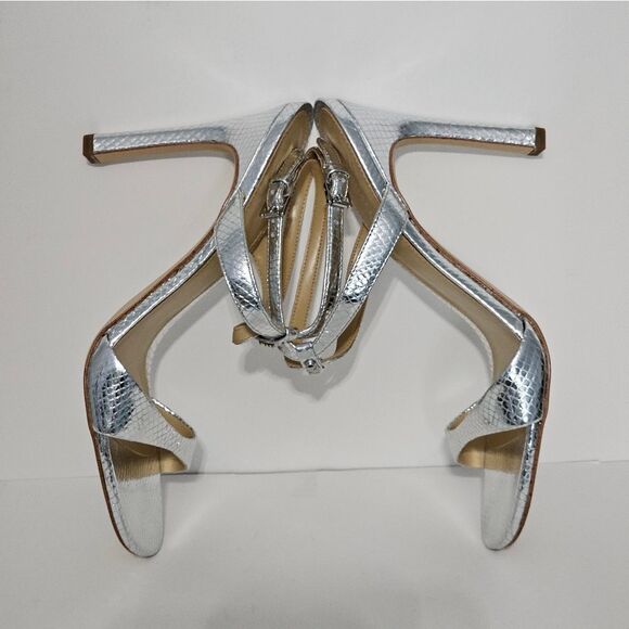 🔥Michael Kors Amara, platform style Stiletto heels. NIB-size 8.5🔥 - Picture 4 of 10